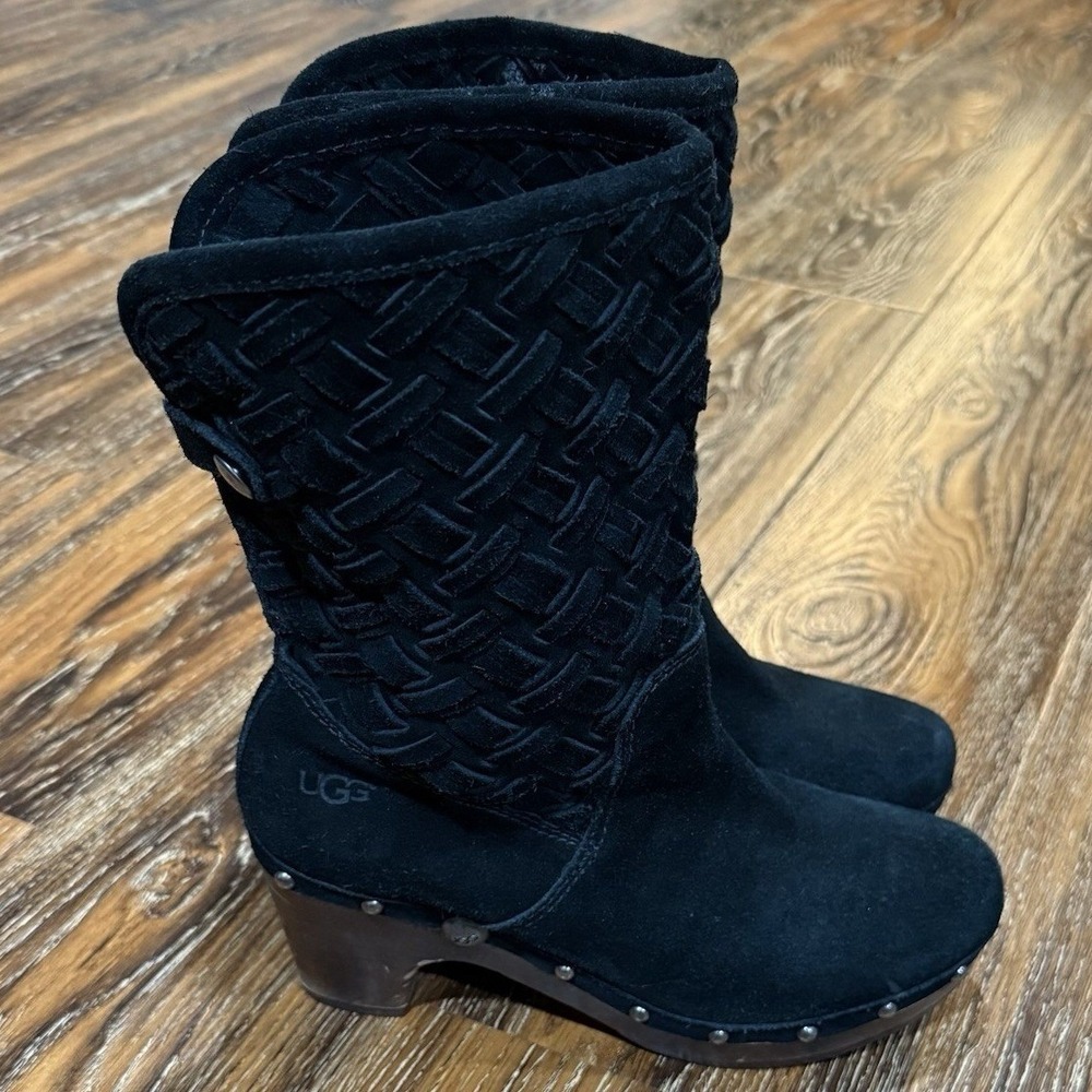 Women's Size 7 UGG Lynnea Arroyo Black Woven Suede Studded Boots Clog‎ Heels